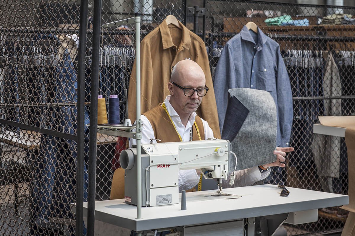 Bluezone, Munich Fabric Start, Denimhunters, denim, raw denim, selvedge denim, staff training, how to sell jeans, Thomas Stege Bojer, Paul Kruize Munich Fabric Start Bluezone Paul Kruize