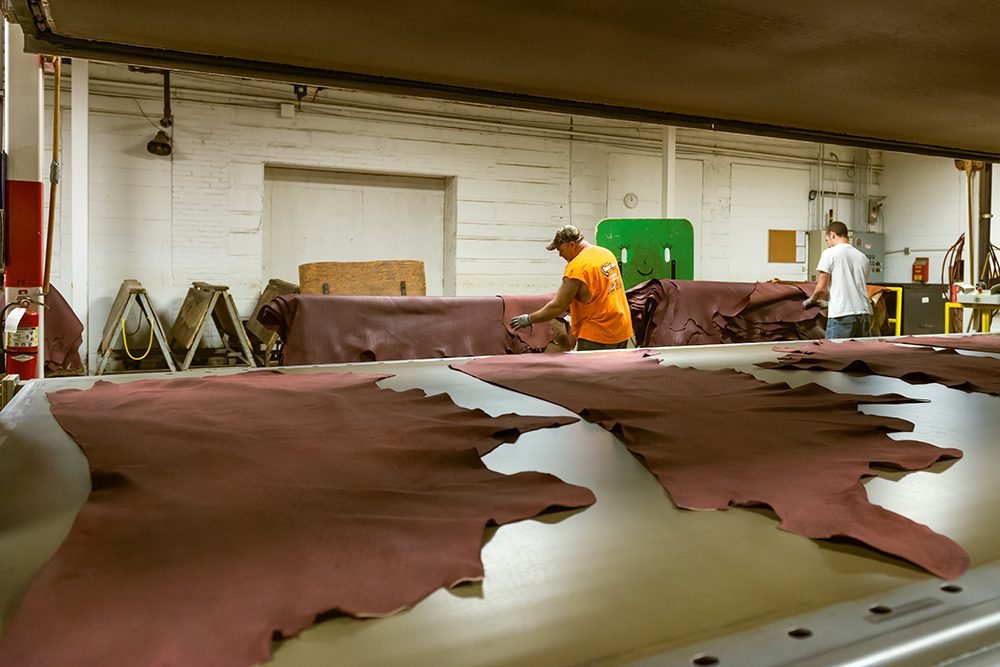 Red Wing S. B. Foot Tanning how leather is made