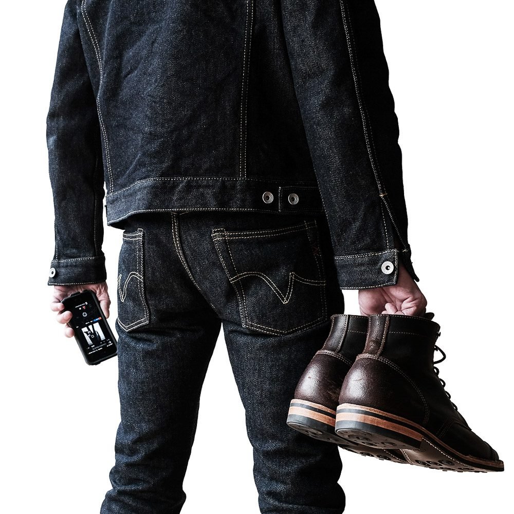 Carter DeVries vinyl66 blue blooded interview